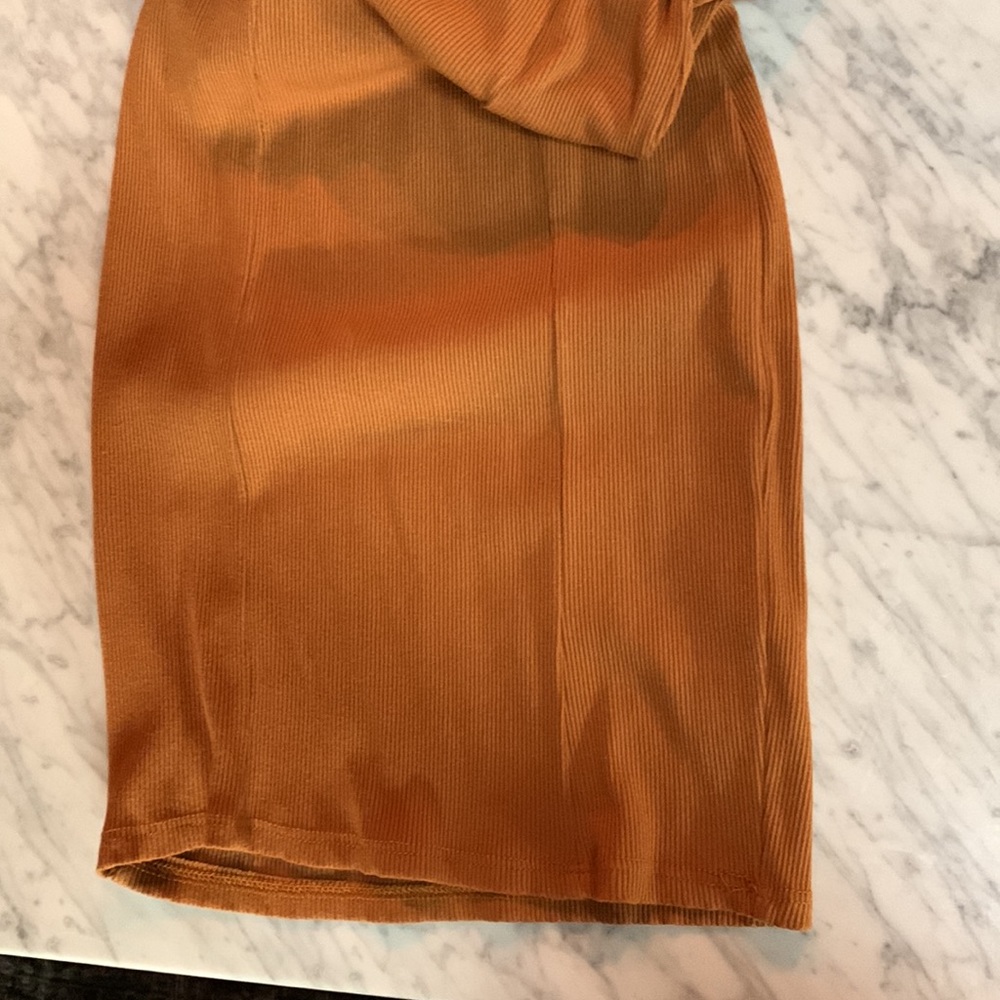 Keyhole front bodycon. - Picture 4 of 4